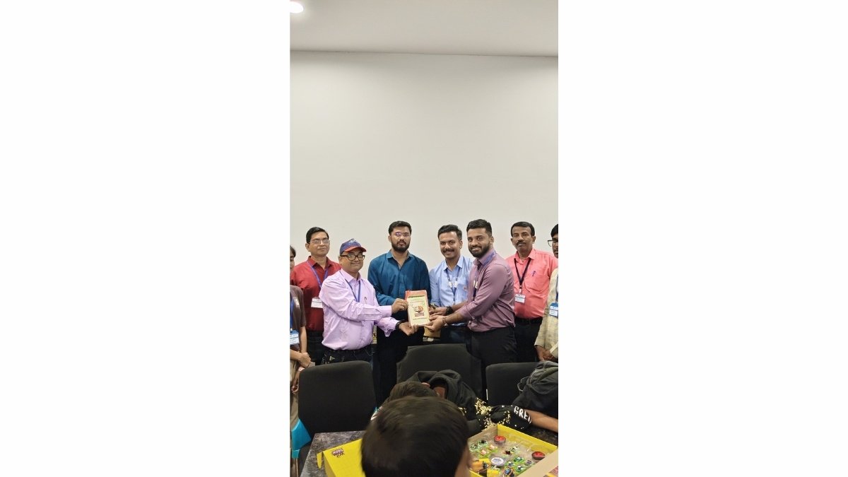 Daily Hands-on Educational Activity at the Robotics Gallery for School Students – An Enthusiastic Experience with Technical Learning-pnn